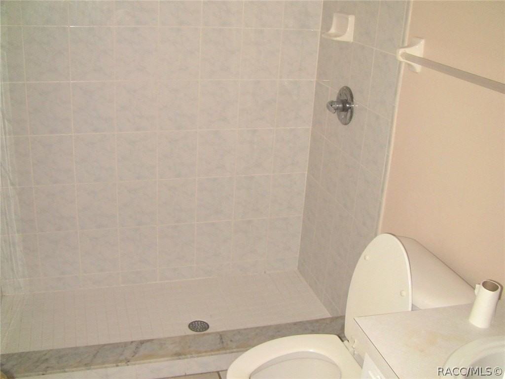 838 Duck Cove Path - Photo 4 of 4