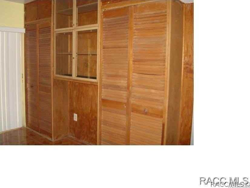 9081 N Golfview Dr - Photo 4 of 16