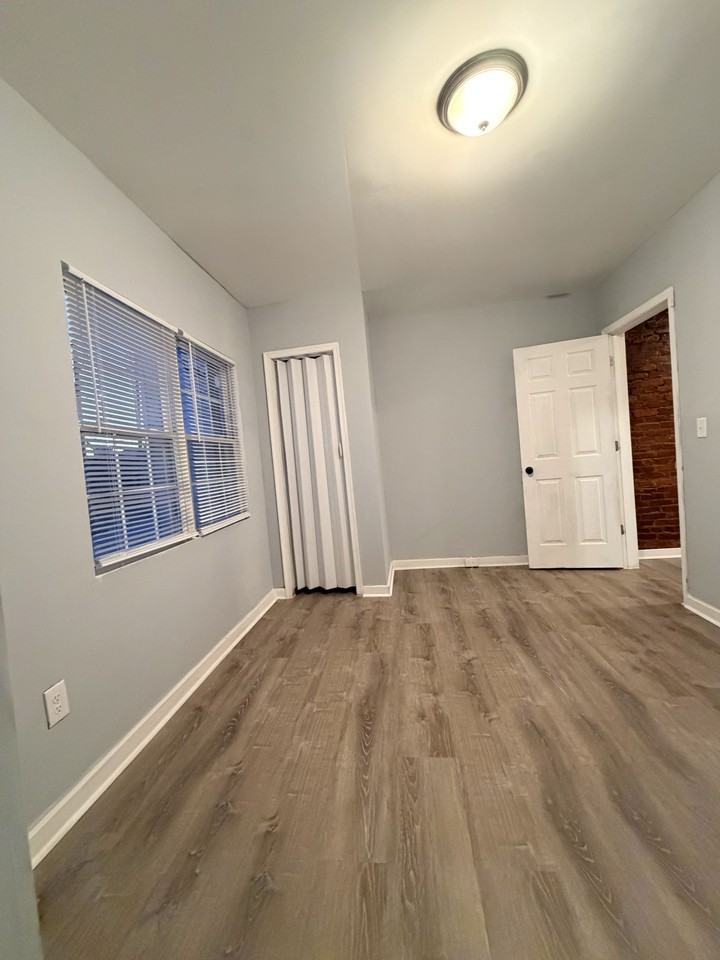 1617 Darley Ave #1 - Photo 5 of 33