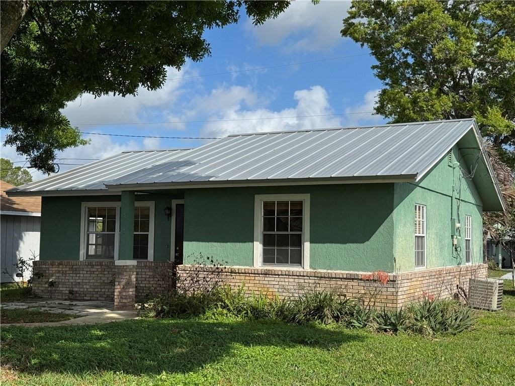 364 16th St Sw - Photo 3 of 27