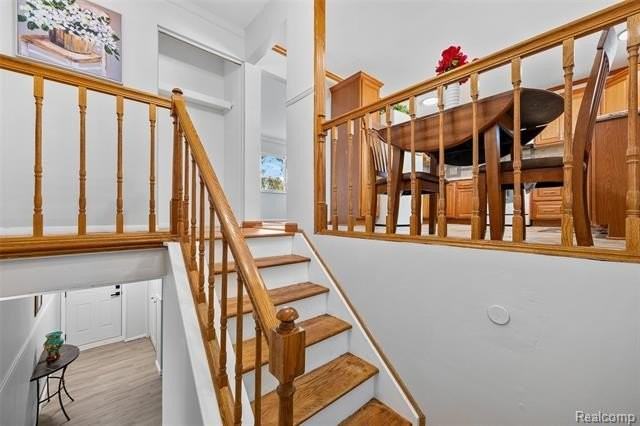 2268 Serra Dr - Photo 5 of 31