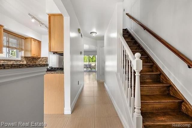 1741 Southfield Rd - Photo 6 of 18