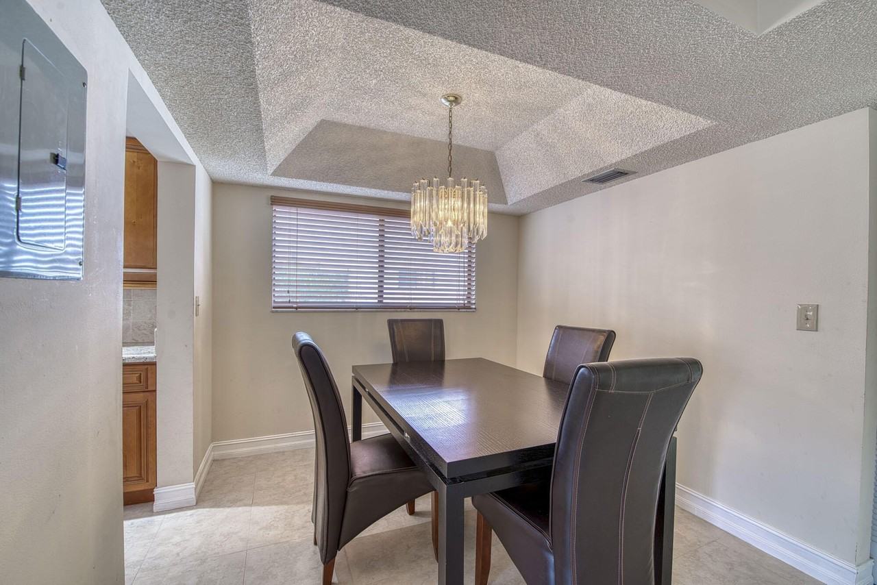 15108 Ashland Dr Apt 215 - Photo 6 of 19