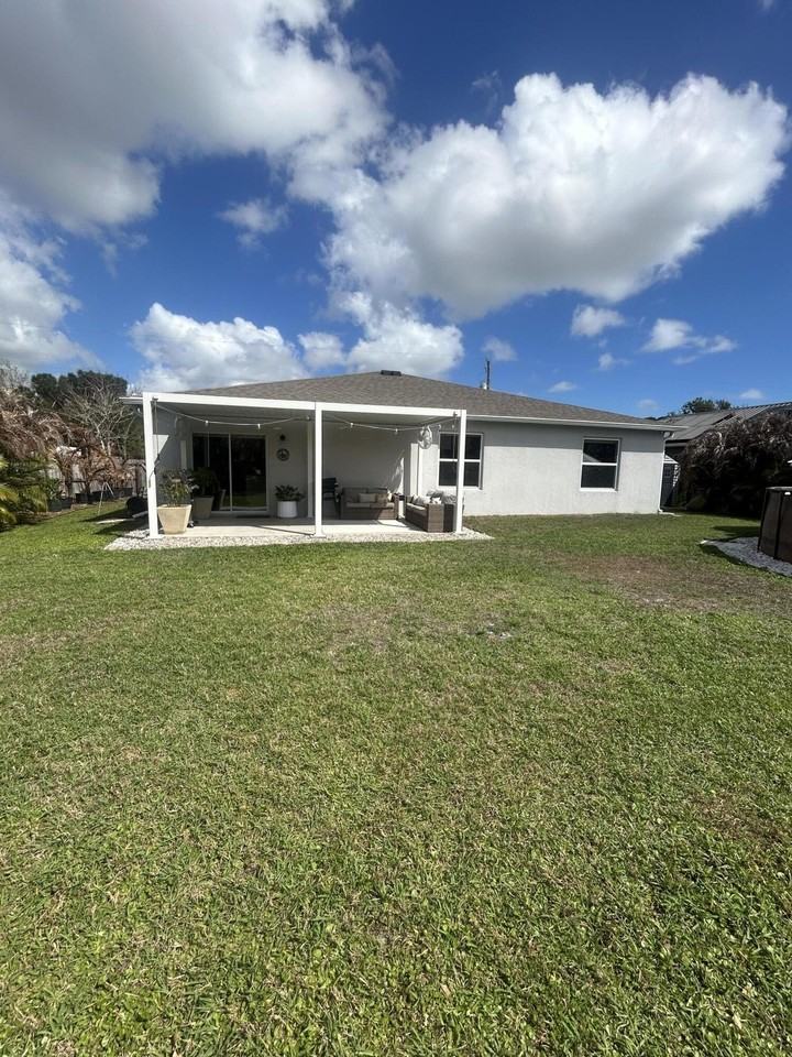 5840 Nw Bates Ave - Photo 4 of 25