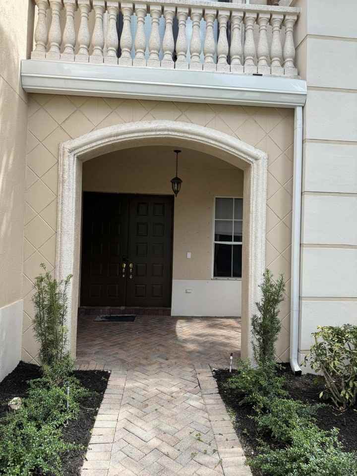 21080 Bella Vista Cir - Photo 2 of 39