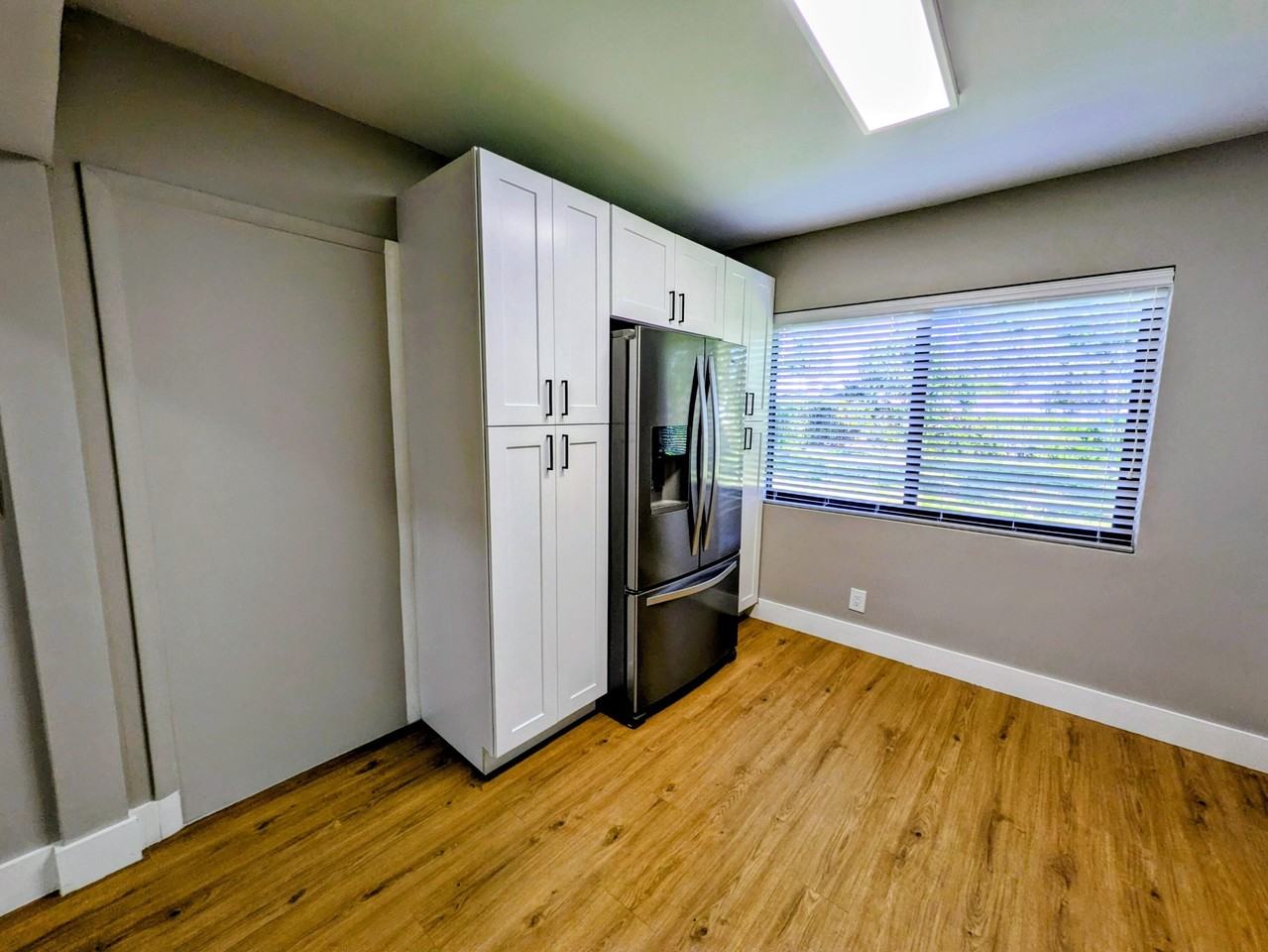 133 Se 13th Ave - Photo 3 of 18