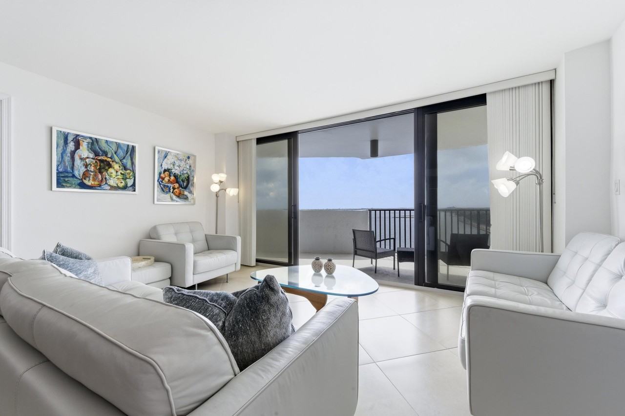 1200 S Flagler Dr Apt 1405 - Photo 7 of 27