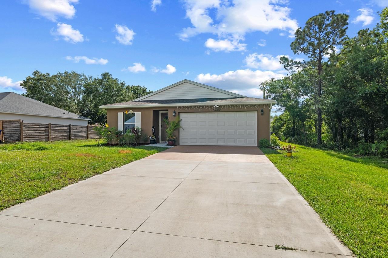 8756 103rd Ave - Photo 2 of 19