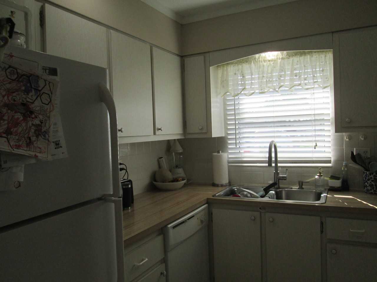 2731 Barkley Dr W Apt B - Photo 6 of 29