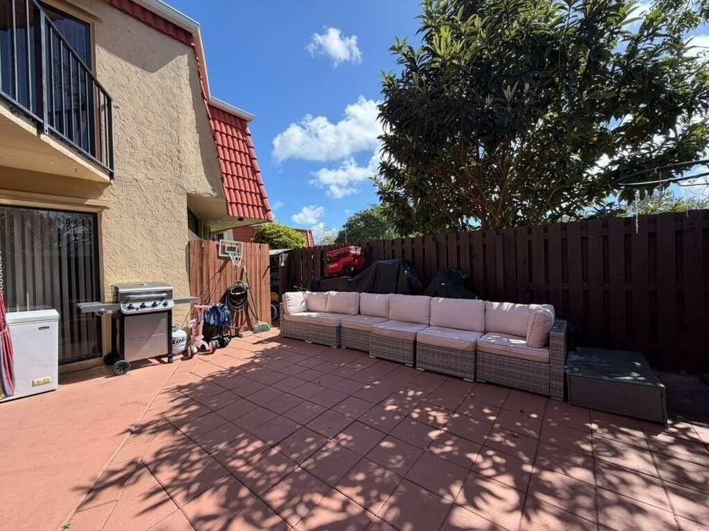 8182 Thames Blvd #D - Photo 2 of 20