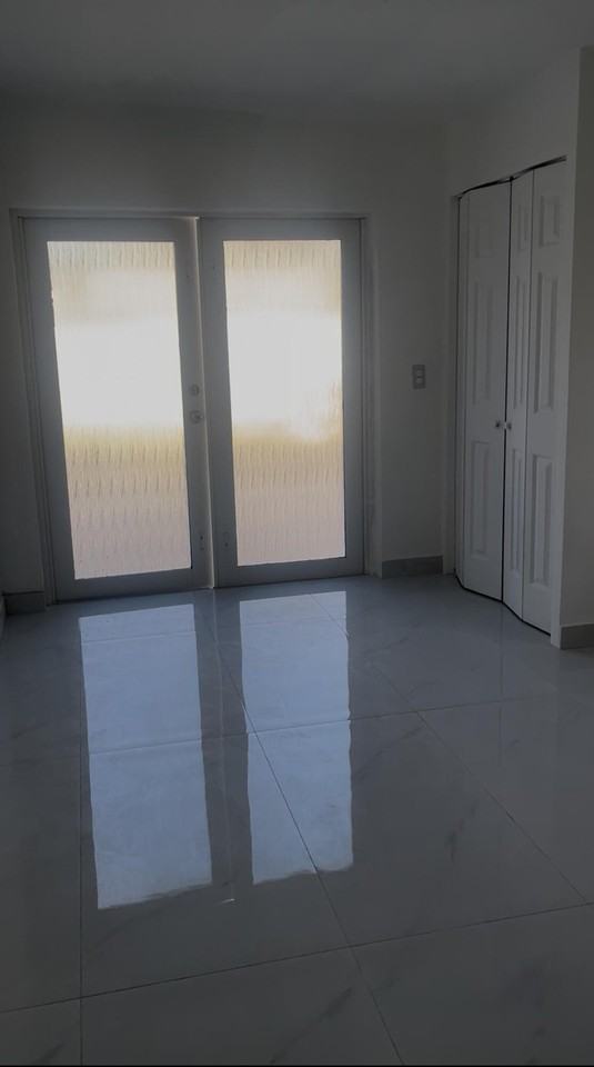 3900 Sw 59th Ave - Photo 3 of 22