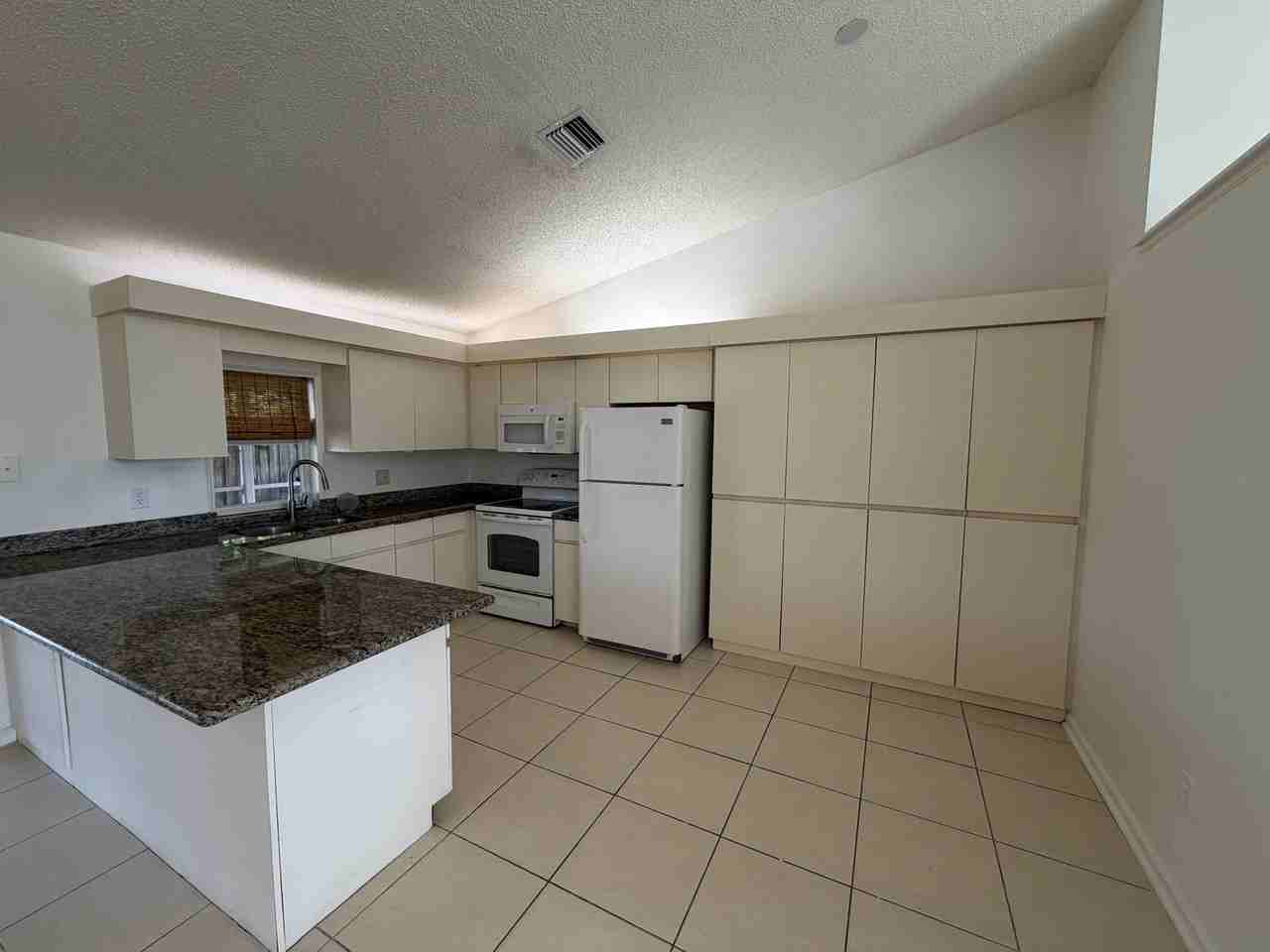 1311 W Indies Way - Photo 3 of 12