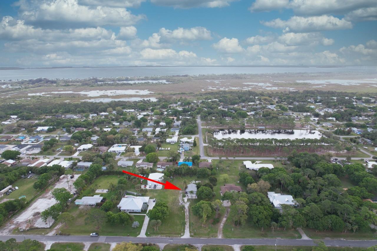 4916 Silver Oak Dr - Photo 4 of 43