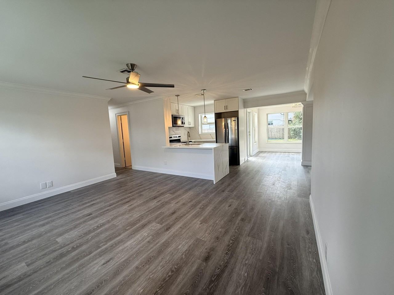 442 Sw 14th Ct - Photo 6 of 19