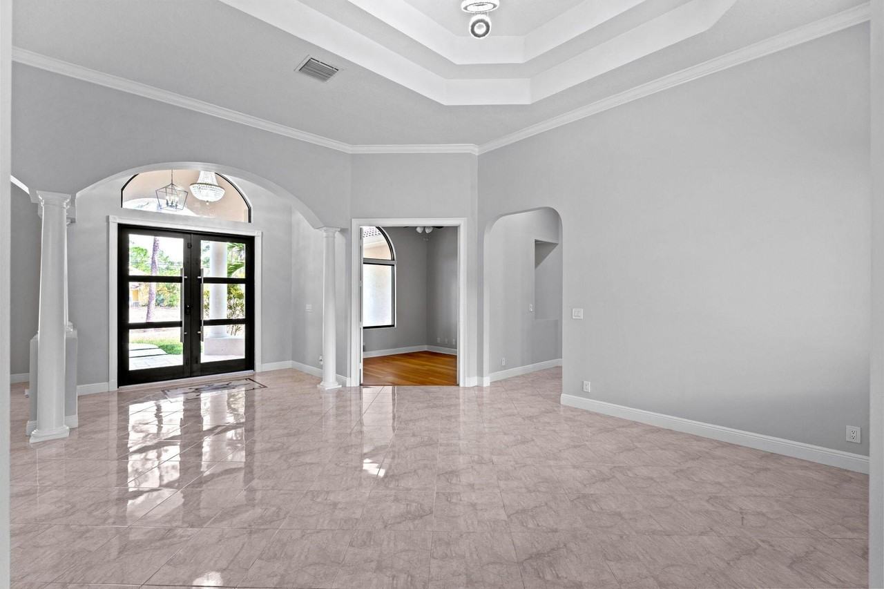 16596 82nd Rd N - Photo 6 of 50