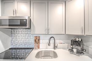 featured image of 660 Glouchester St #106