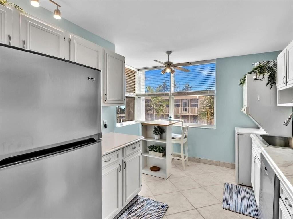 5200 N Ocean Blvd Apt 203b - Photo 5 of 26