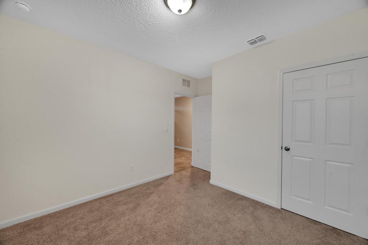 2538 Se Rock Springs Dr - Photo 7 of 23