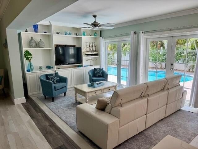 908 Se 10th St - Photo 3 of 31