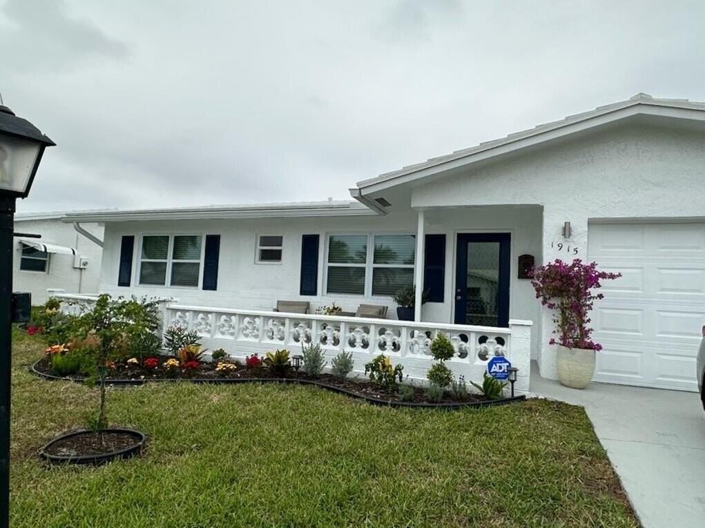 1915 Sw 17th Ave - Photo 2 of 18