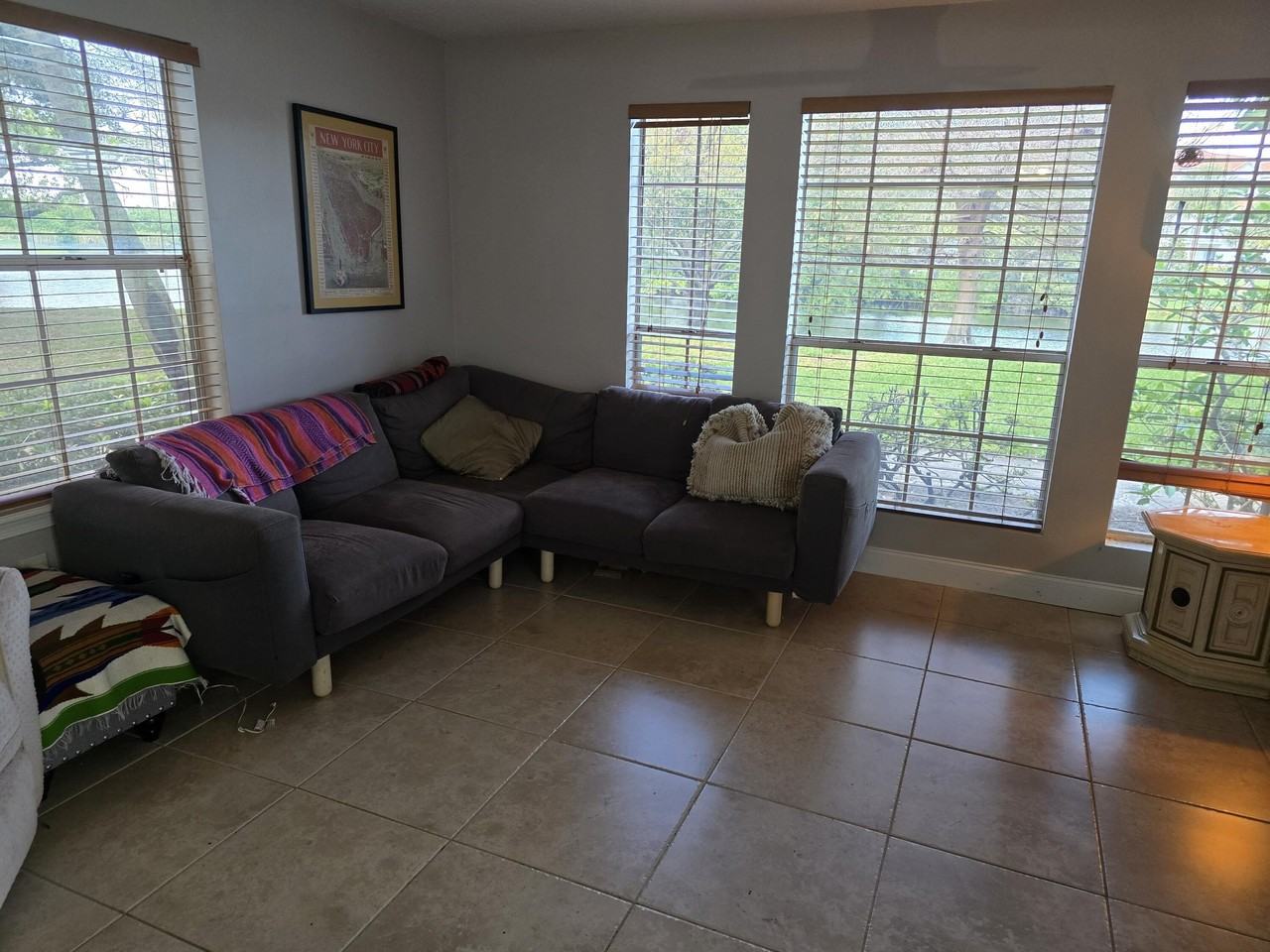 1215 Crystal Way #O - Photo 5 of 14