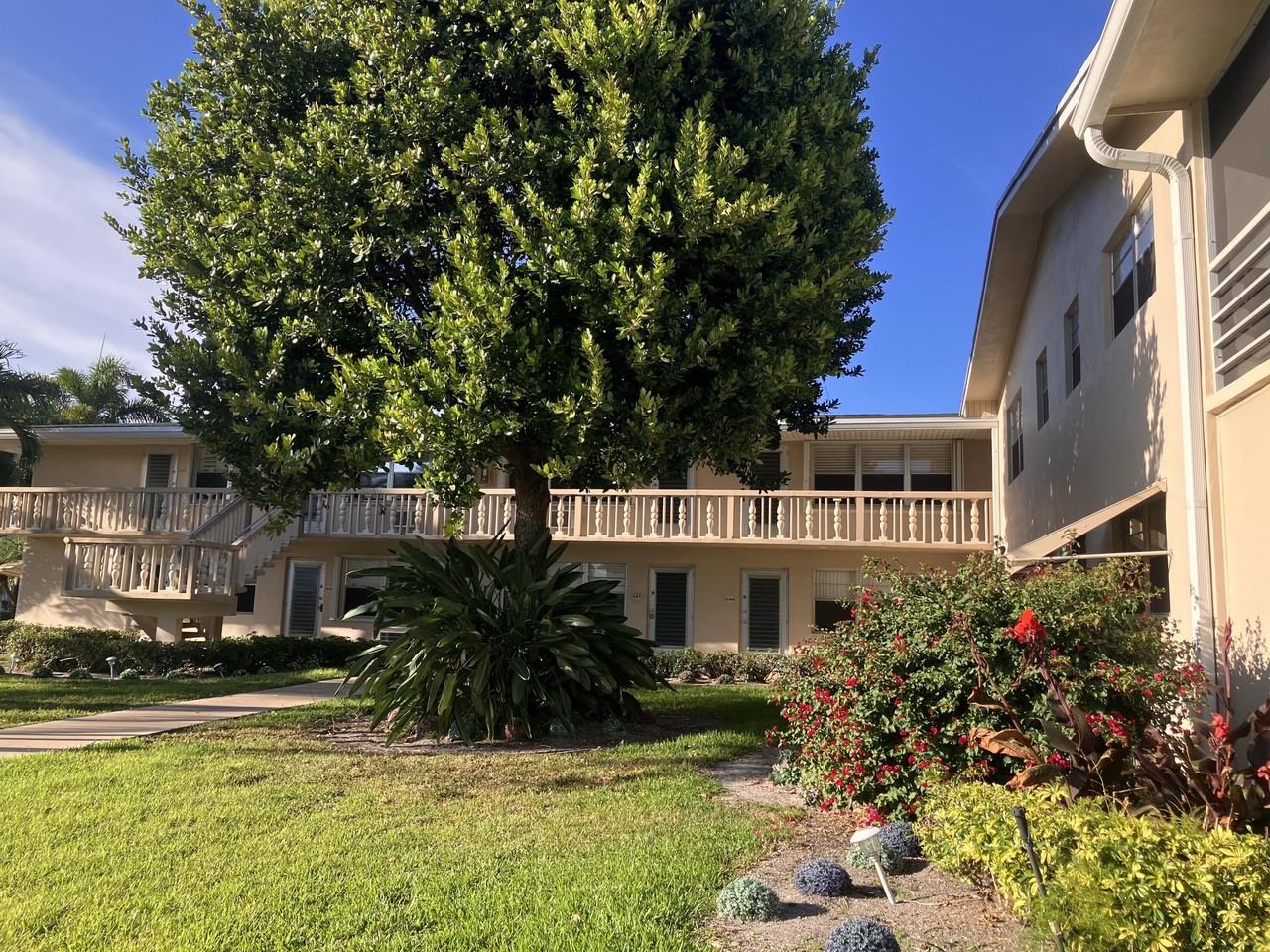 259 Sheffield K Unit 259 - Photo 2 of 34