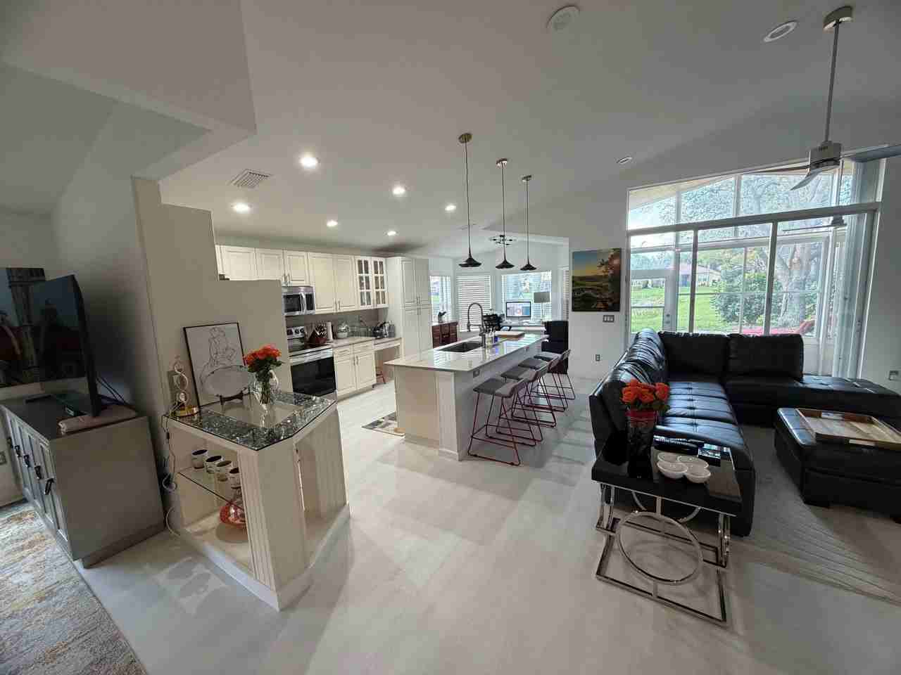 7436 Maple Ridge Trl - Photo 7 of 50