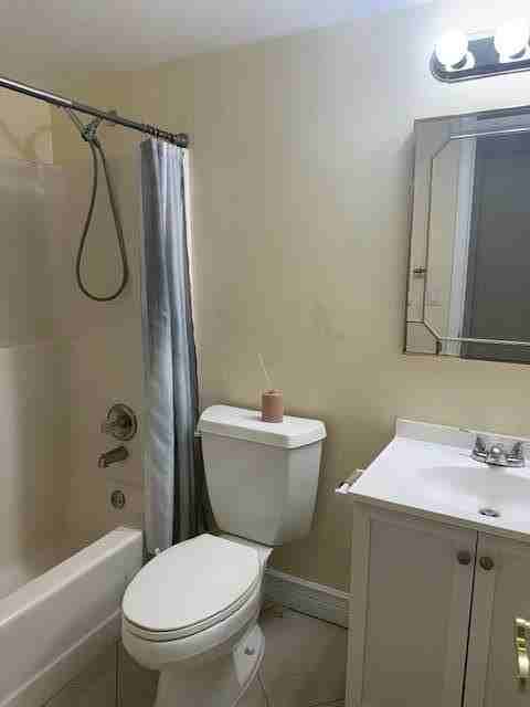 21911 Lake Forest Cir Apt 201 - Photo 7 of 10