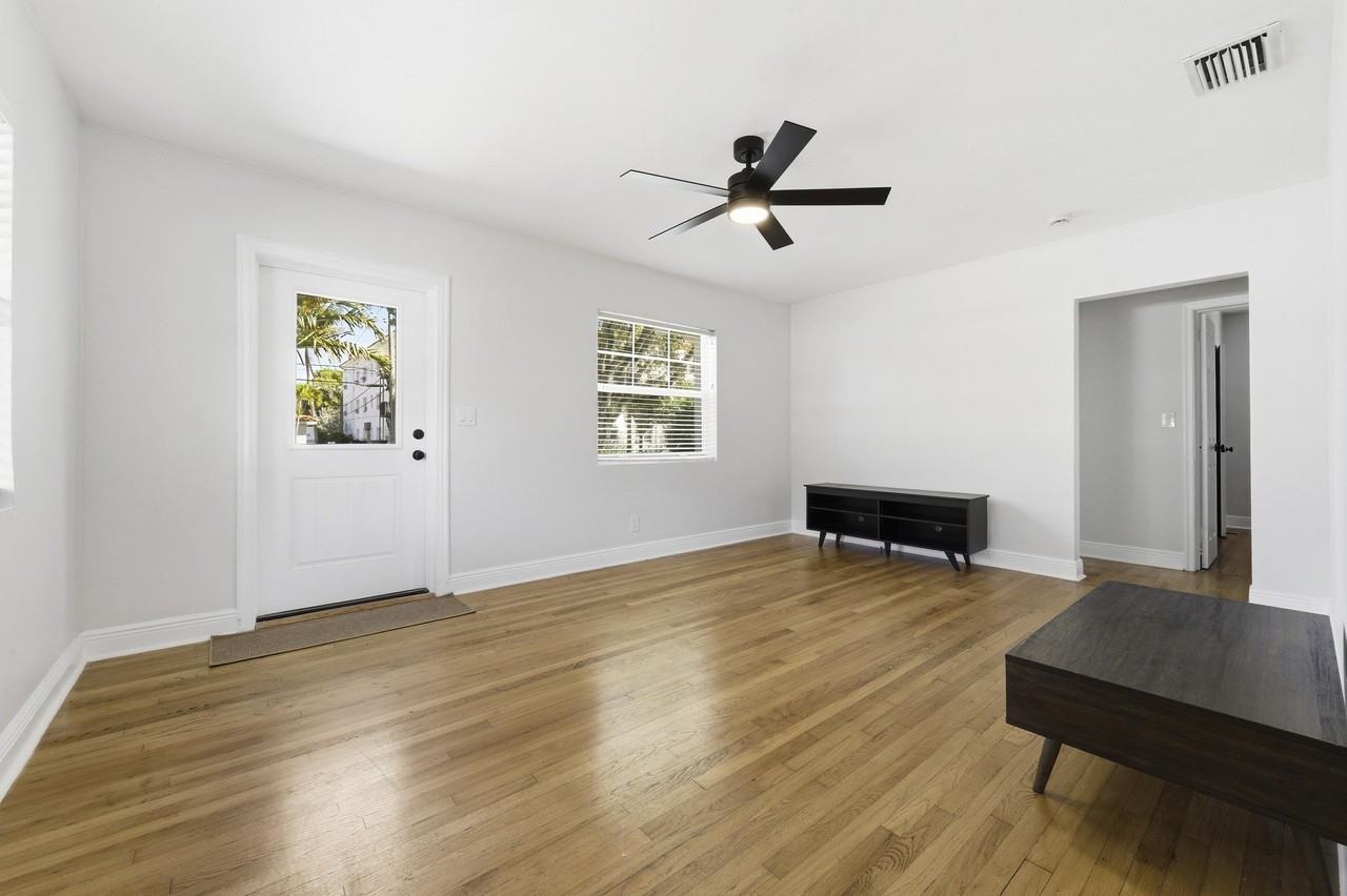 3151 Poinsettia Ave - Photo 3 of 31