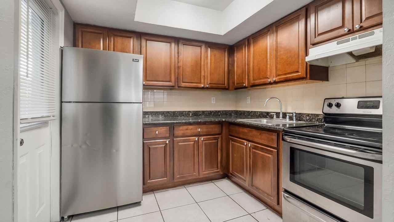 626 Sw 14th Ave Apt 111 - Photo 5 of 13