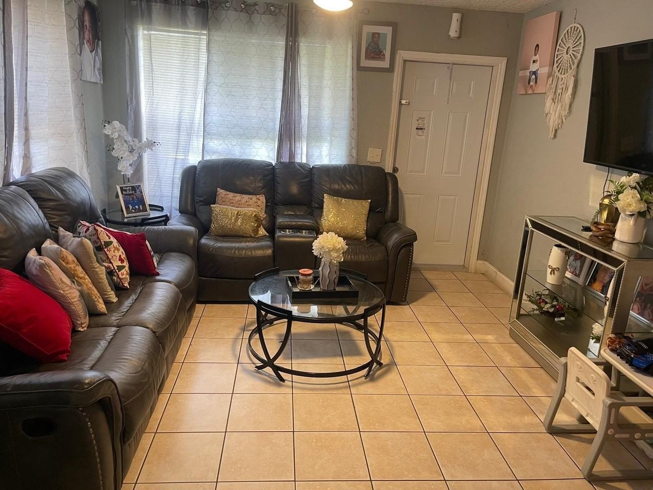 390 Ne 42nd Ct Unit A-B - Photo 5 of 5