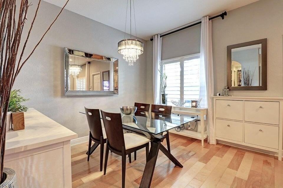 400 Lake Monterey Cir - Photo 6 of 37