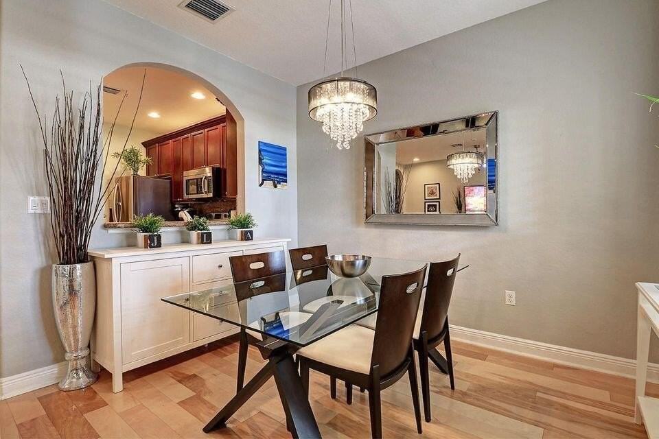 400 Lake Monterey Cir - Photo 7 of 37