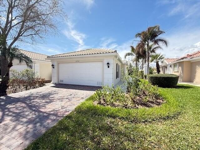 10762 Sw Elsinore Dr - Photo 2 of 35