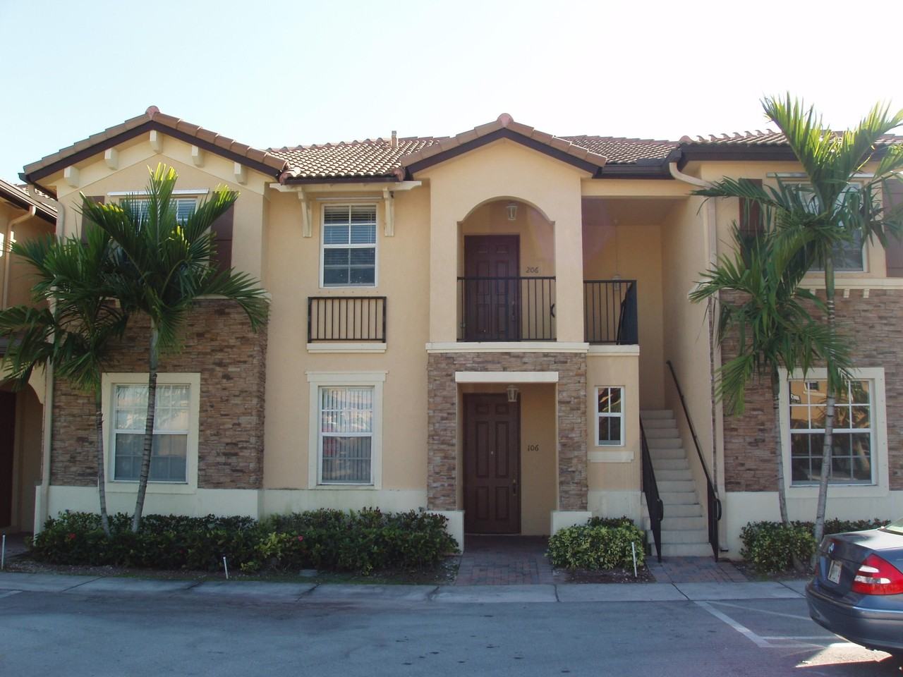 3350 Ne 13th Circle Dr Unit 206 - Photo 2 of 24