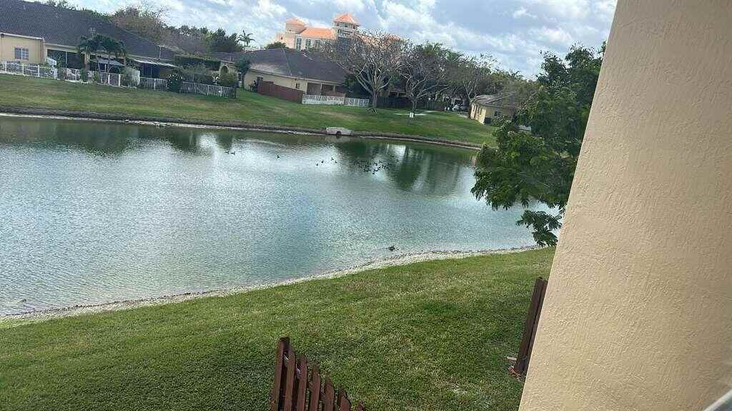 3350 Ne 13th Circle Dr Unit 206 - Photo 6 of 24