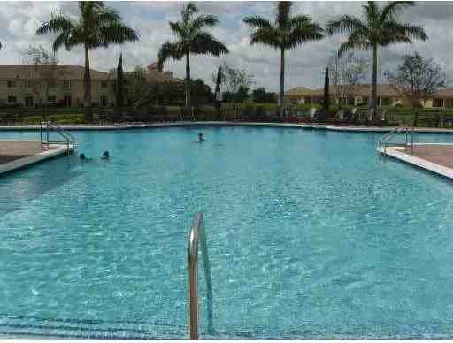 3350 Ne 13th Circle Dr Unit 206 - Photo 7 of 24