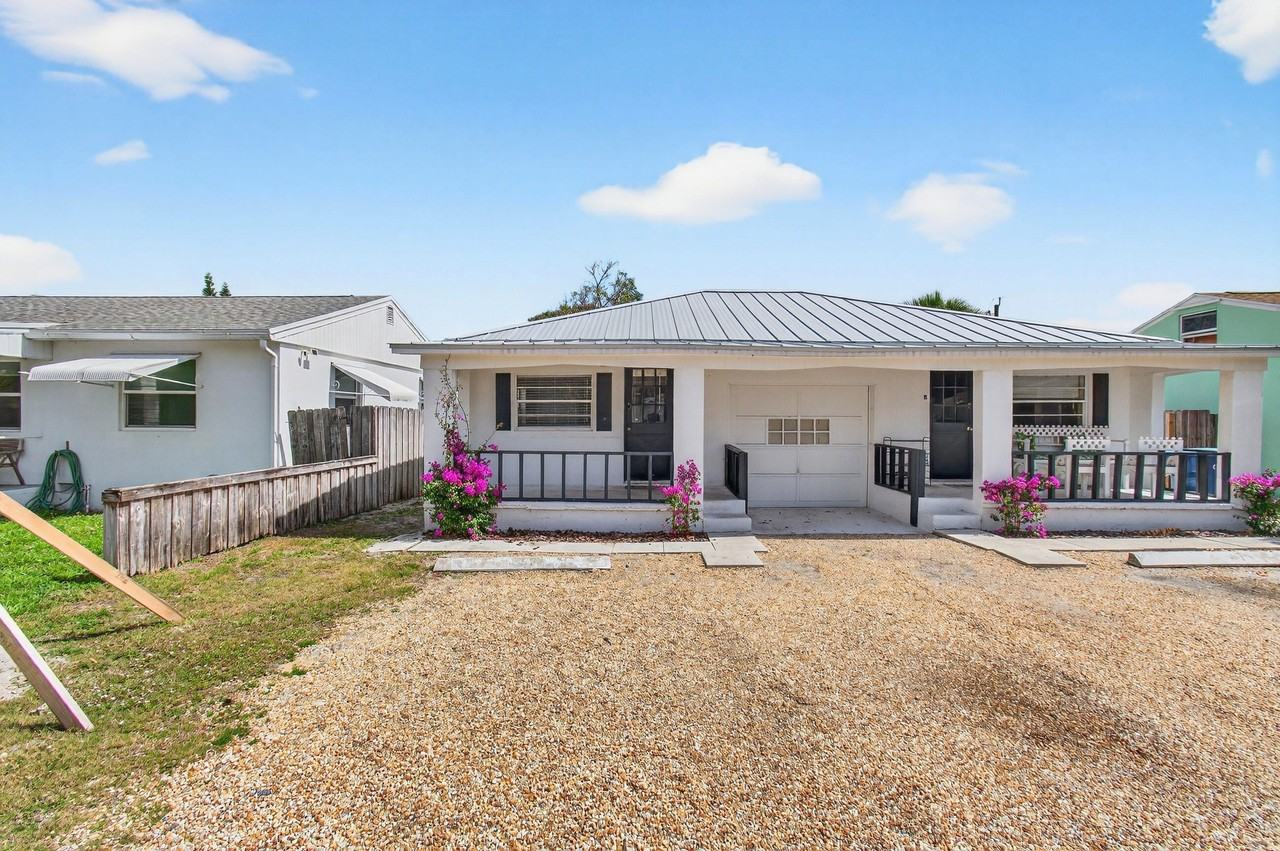 506 N Broadway Apt A - Photo 3 of 14