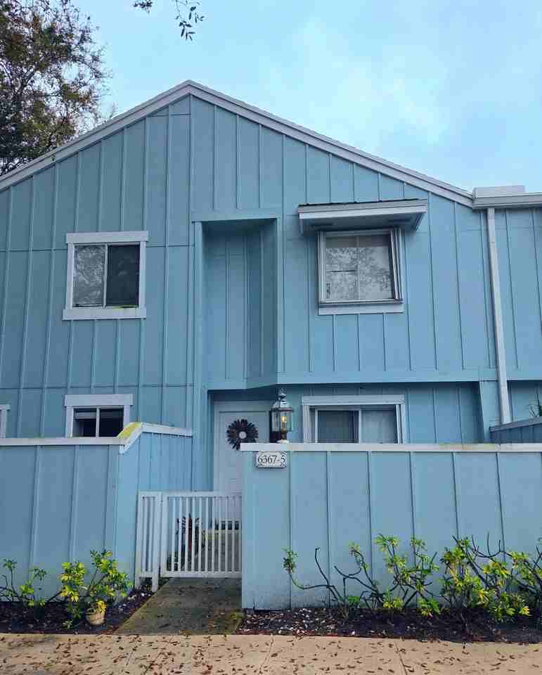 6367 Riverwalk Ln Unit 5 - Photo 2 of 21