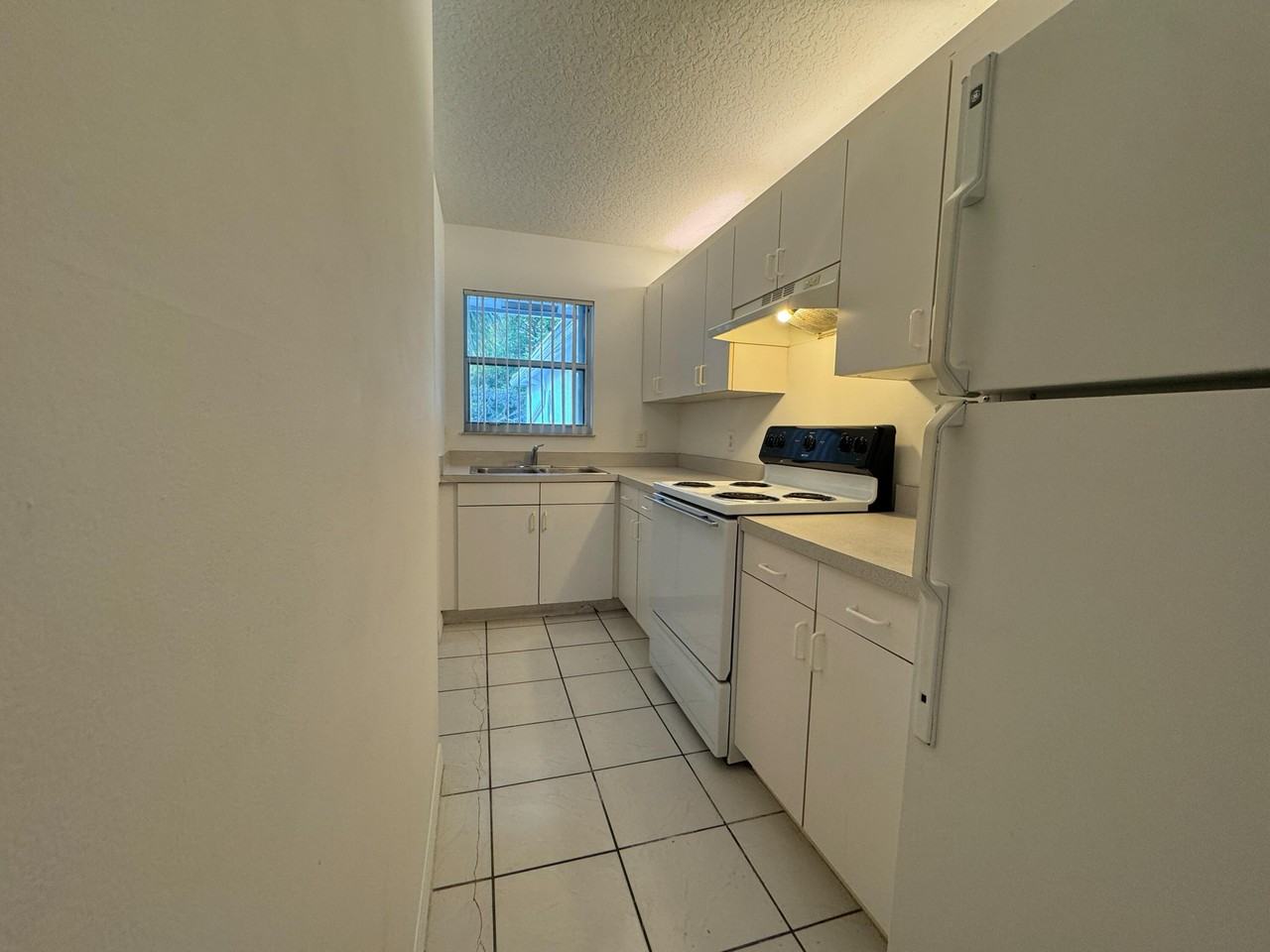 9013 Nw 38th Dr Apt 207 - Photo 6 of 13