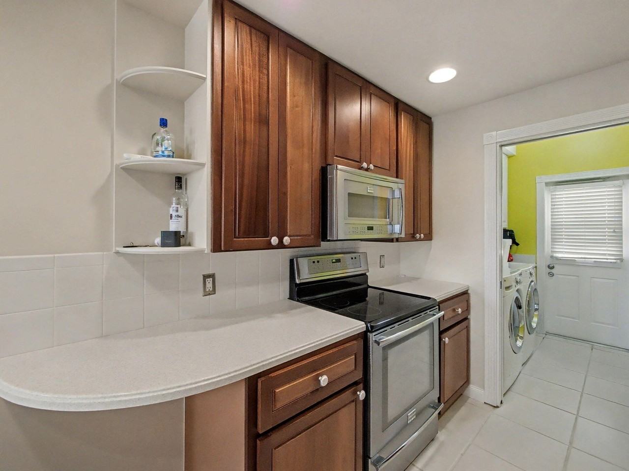 124 Courtenay Ct - Photo 5 of 20