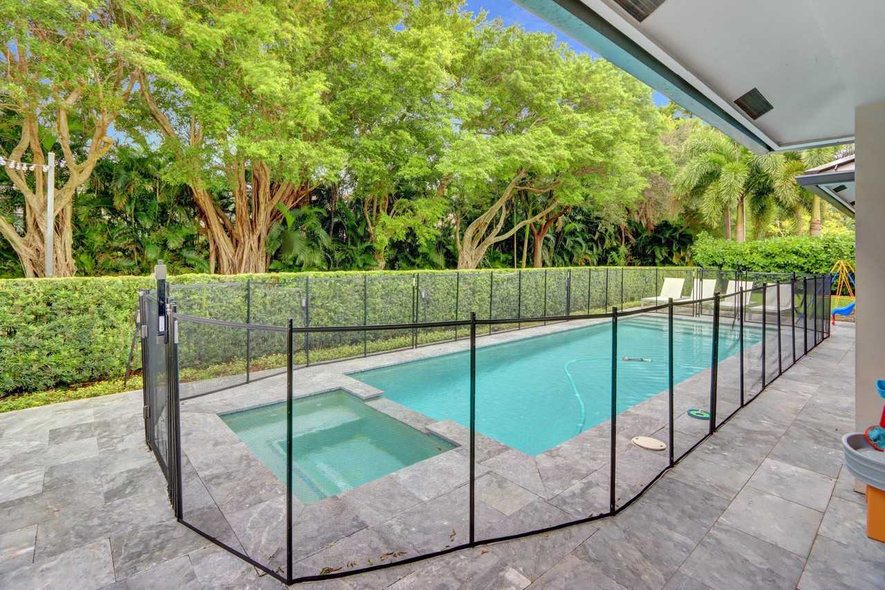 5789 Hamilton Way - Photo 3 of 44