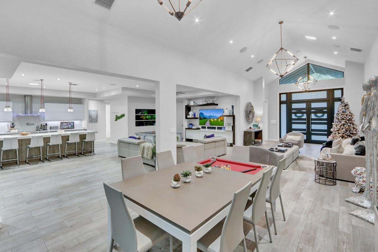 5789 Hamilton Way - Photo 7 of 44