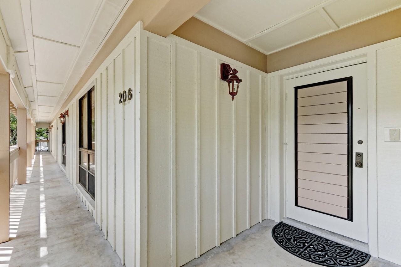 206 Brackenwood Ter Unit 206 - Photo 6 of 50