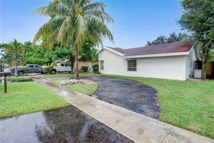 8221 Sw 3rd Ct - Photo 1 of 1
