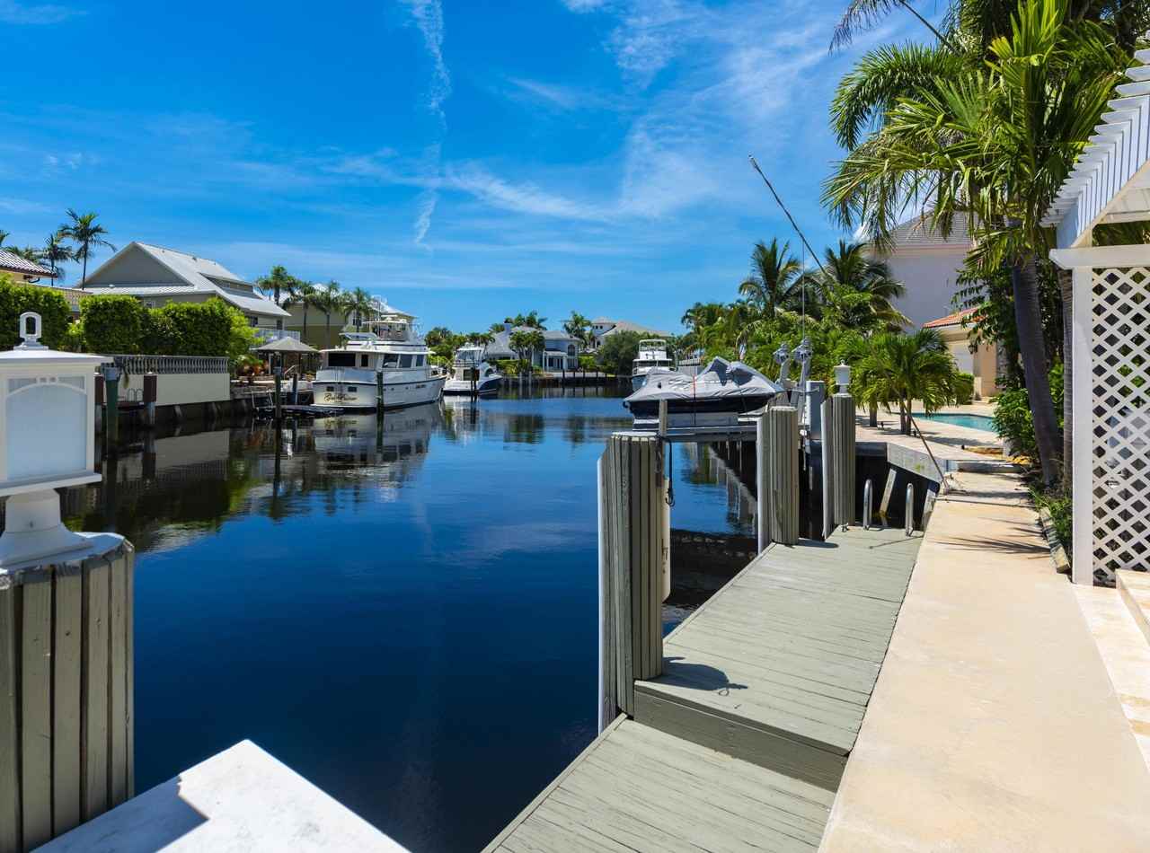 3001 Jasmine Ct - Photo 4 of 50