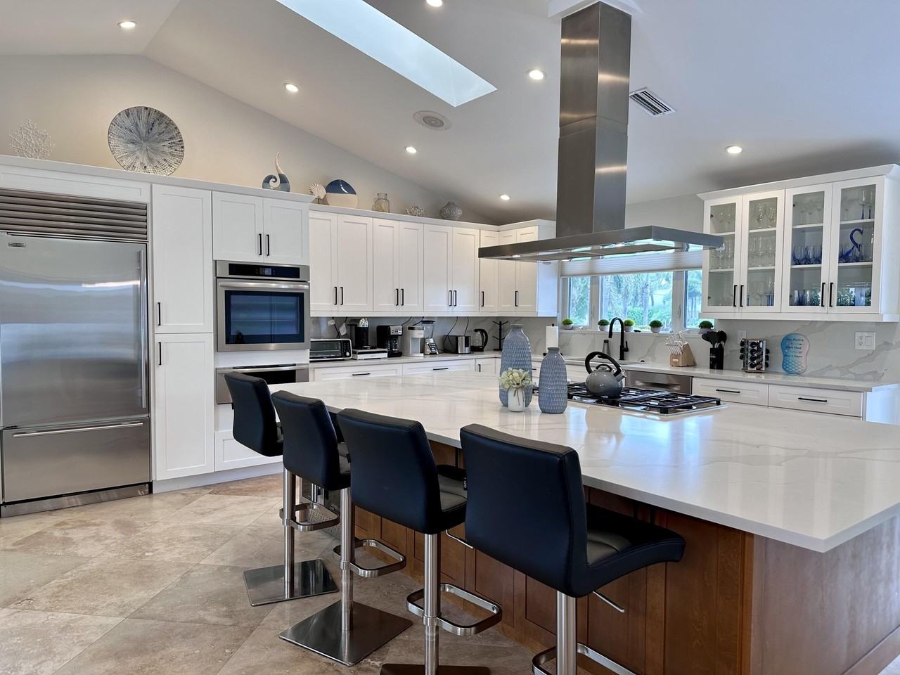 3001 Jasmine Ct - Photo 6 of 50