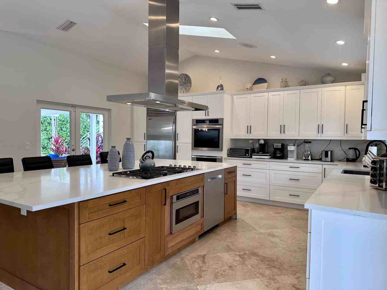 3001 Jasmine Ct - Photo 7 of 50