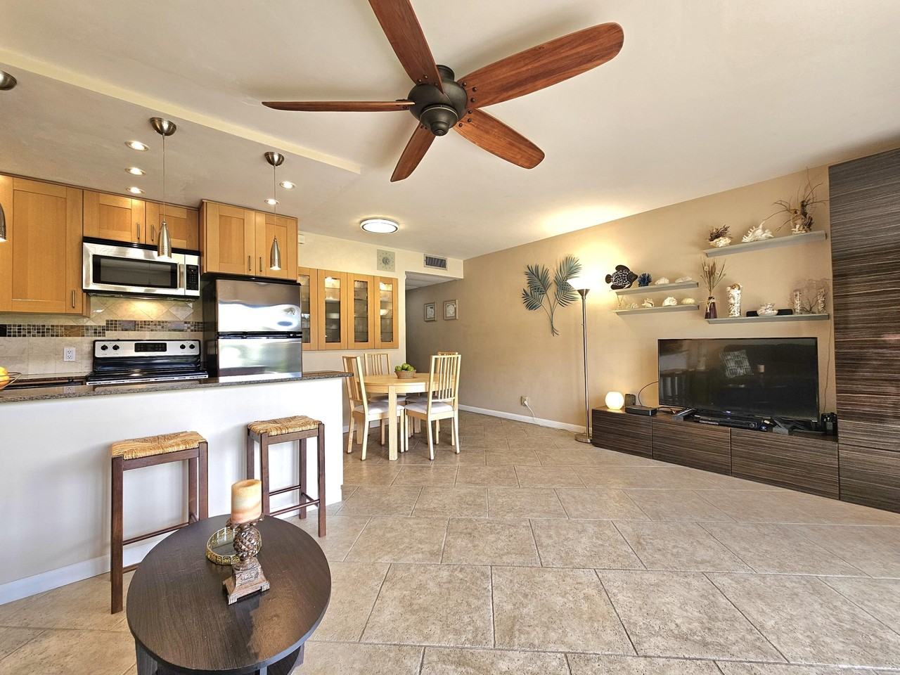 3208 Se 11th St Apt 102 - Photo 2 of 26