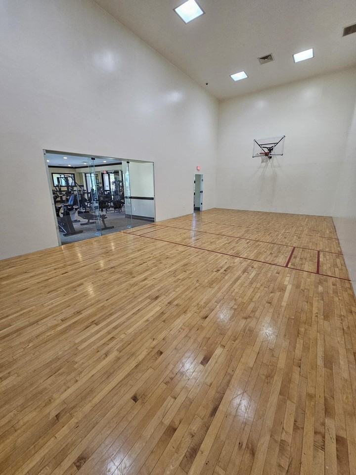 2805 Veronia Dr Apt 204 - Photo 5 of 6